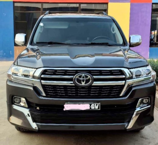 Venda Toyota land cruiser v8