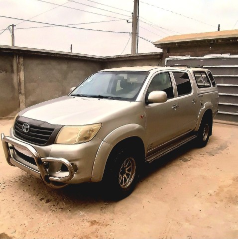 Venda Toyota HILUX Seu próximo carro te espera!