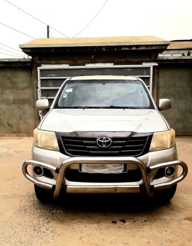 Venda Toyota HILUX Seu próximo carro te espera!