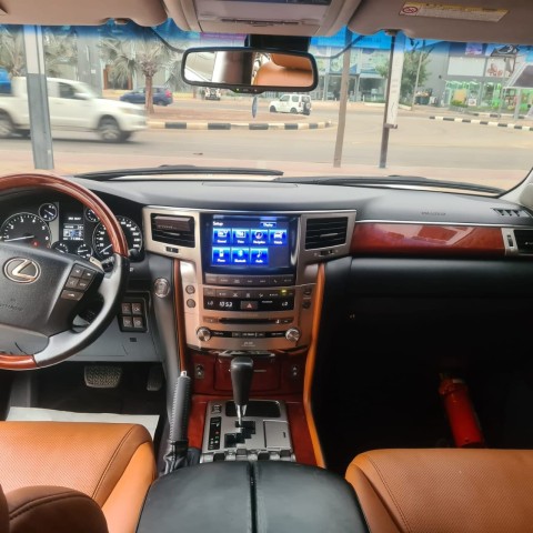 Venda LEXUS LX570