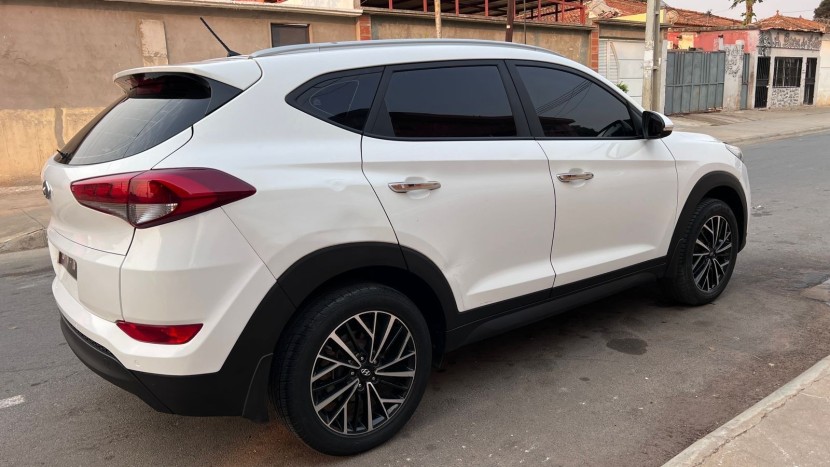 Venda HYUNDAI TUCSON