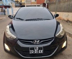 A venda HYUNDAI ELANTRA