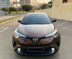 A venda TOYOTA C-HR MINI RAV-4 FULL OPTION