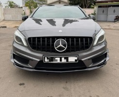 A venda MERCEDES BENZ A45 AMG