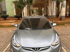 Anúncio Hyundai Elantra