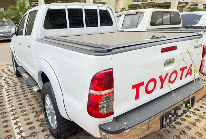 Venda TOYOTA HILUX