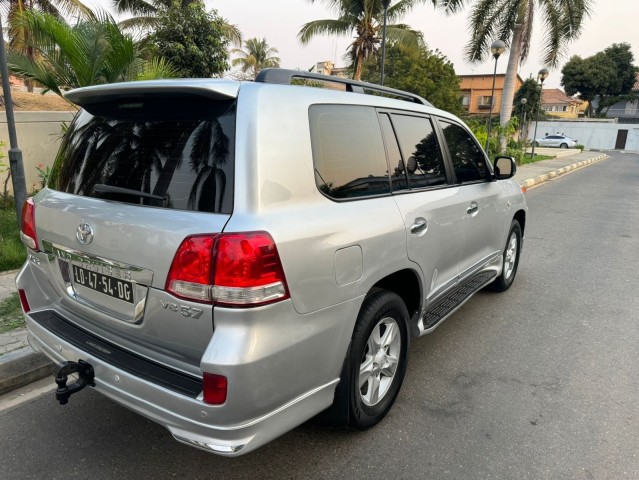 Venda Toyota Land Cruiser