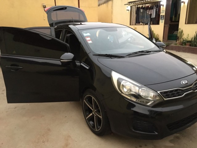 Venda KIA RIO LIMPO DENTRO E FORA