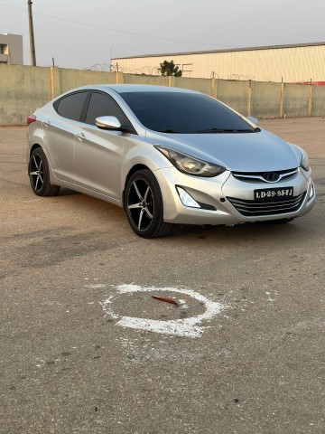 Venda HYUNDAI ELANTRA FULL LIMPO