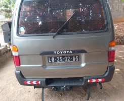 A venda Toyota Hiace Lx (Comuter)