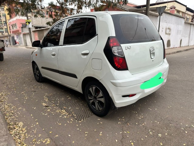 Venda HYUNDAI I10 MOTOR SELADO