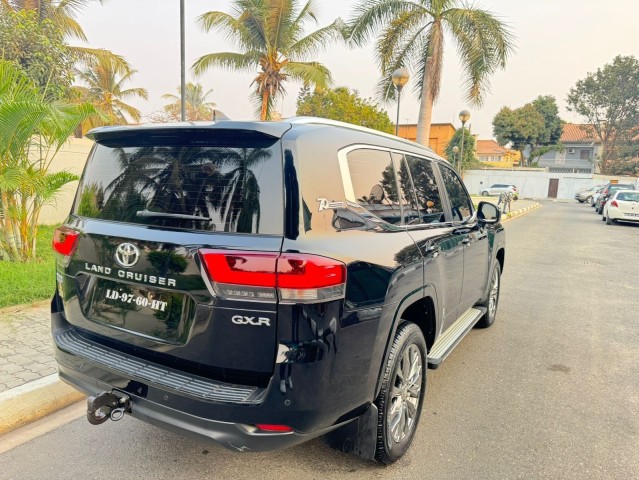 Venda TOYOTA LAND CRUISER GXR TWIN TURBO