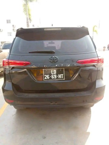 Venda TOYOTA FORTUNER