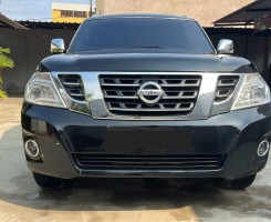 A venda NISSAN PATROL PLATINUM DE ORIGEM