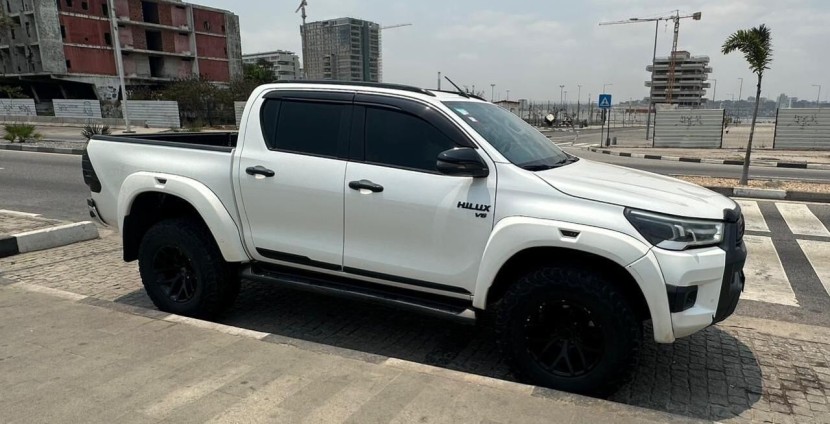 Venda TOYOTA HILUX XTREME V6 LIMITED