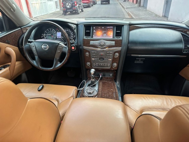 Venda NISSAN PATROL PLATINUM LIMPO