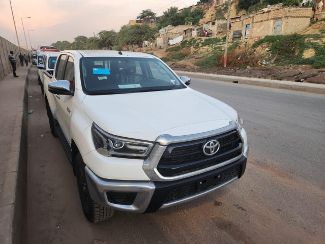 Venda TOYOTA HILUX INTERMÉDIO NOVO