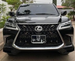 A venda LEXUS SUPER SPORT