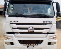 A venda Caminhão SINOTRUK