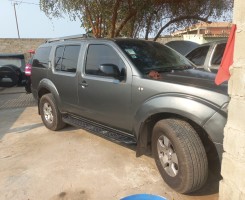 A venda Nissan Pathfinder