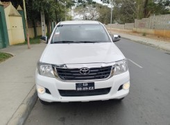 Anúncio TOYOTA HILUX LIMPA