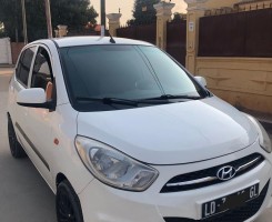 A venda Hyundai I10 limpo