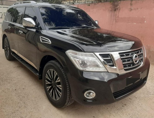 Venda NISSAN PATROL PLATINUM ORIGINAL