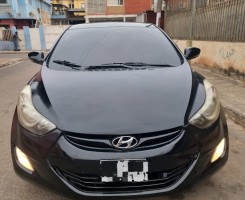 A venda HYUNDAI ELANTRA