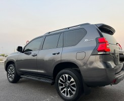A venda TOYOTA LAND CRUISER PRADO TXL