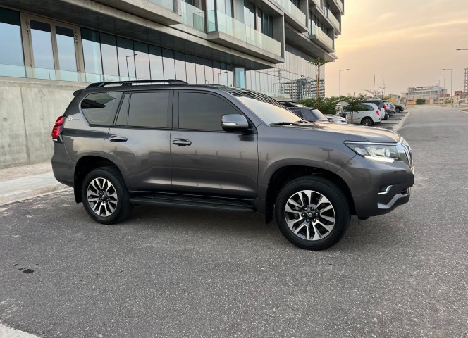 Venda TOYOTA LAND CRUISER PRADO TXL