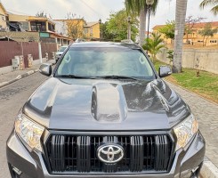 A venda TOYOTA LAND CRUISER PRADO
