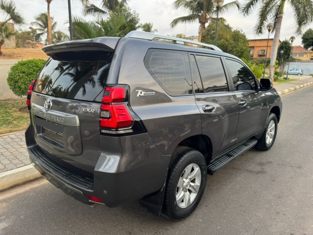 Venda TOYOTA LAND CRUISER PRADO