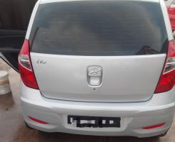 A venda HYUNDAI I10 LIMPO MOTOR SELADO