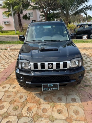 Venda SUZUKI JIMNY LIMPO MOTOR SELADO