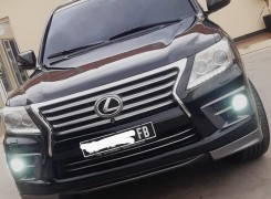 Comprar Lexus 570