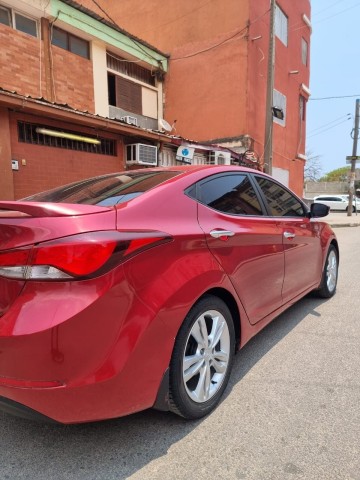 Venda HYUNDAI ELANTRA LIMPO