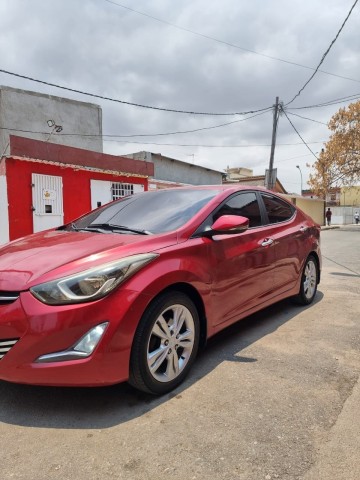 Venda HYUNDAI ELANTRA LIMPO