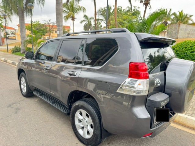 Venda TOYOTA LAND CRUISER PRADO