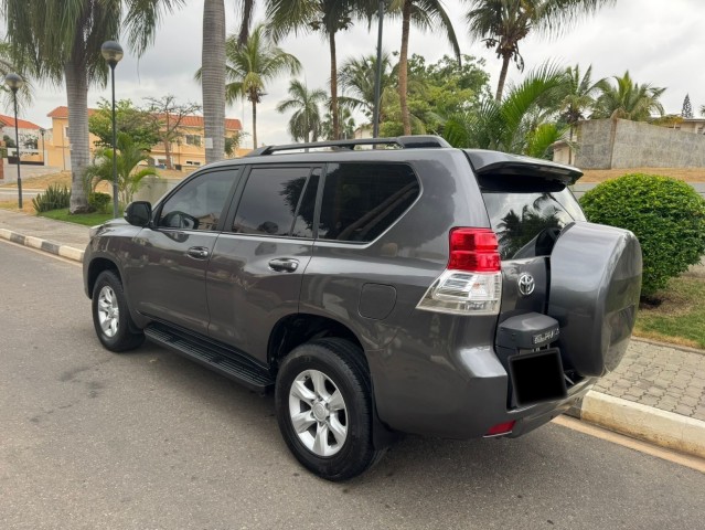 Venda TOYOTA LANDCRUISER PRADO