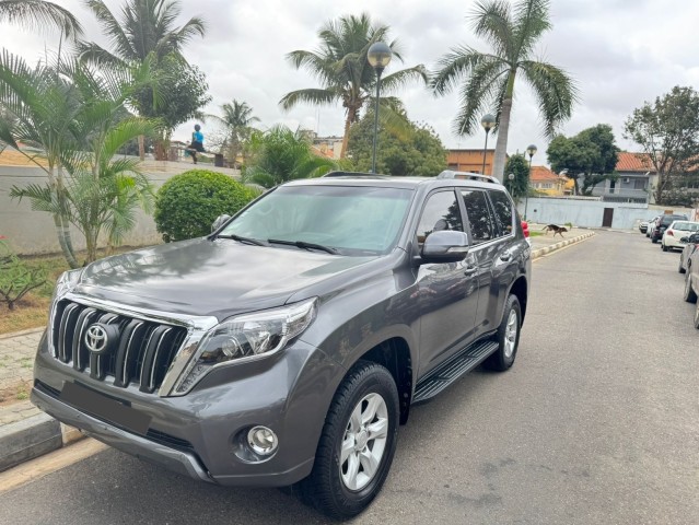 Venda TOYOTA LANDCRUISER PRADO