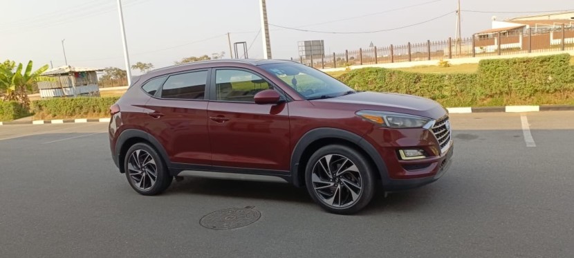 Venda HYUNDAI TUCSON 2019