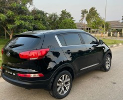 A venda KIA SPORTAGE SEMI NOVO
