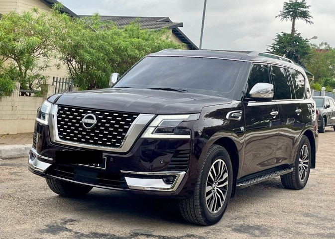 Venda NISSAN PATROL PLATINUM ORIGINAL