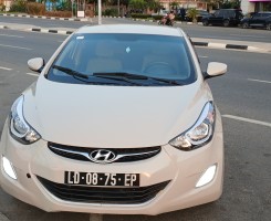 A venda Hynda elantra limpo é bem conservado ao preço de 5.500.000 kz negociav...