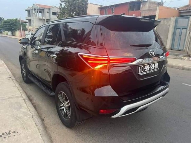 Venda TOYOTA FORTUNER