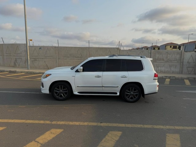 Venda LEXUS LX570 S