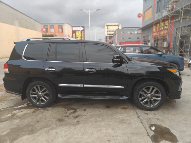 Venda LEXUS LX570