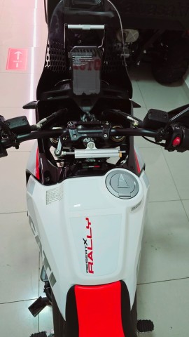 Venda Ducati Desert X. 1000cc