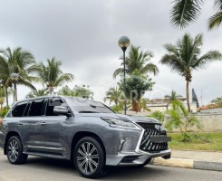 A venda Lexus LX570-s Supersport Plus