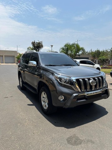 Venda TOYOTA PRADO TXL LÁGRIMA